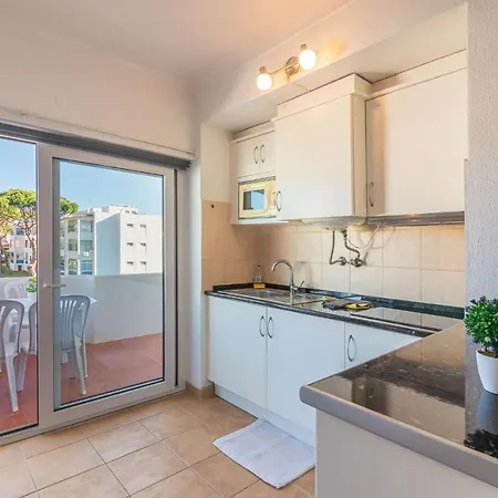 Cosy 2 With Pool By Homing Apartment